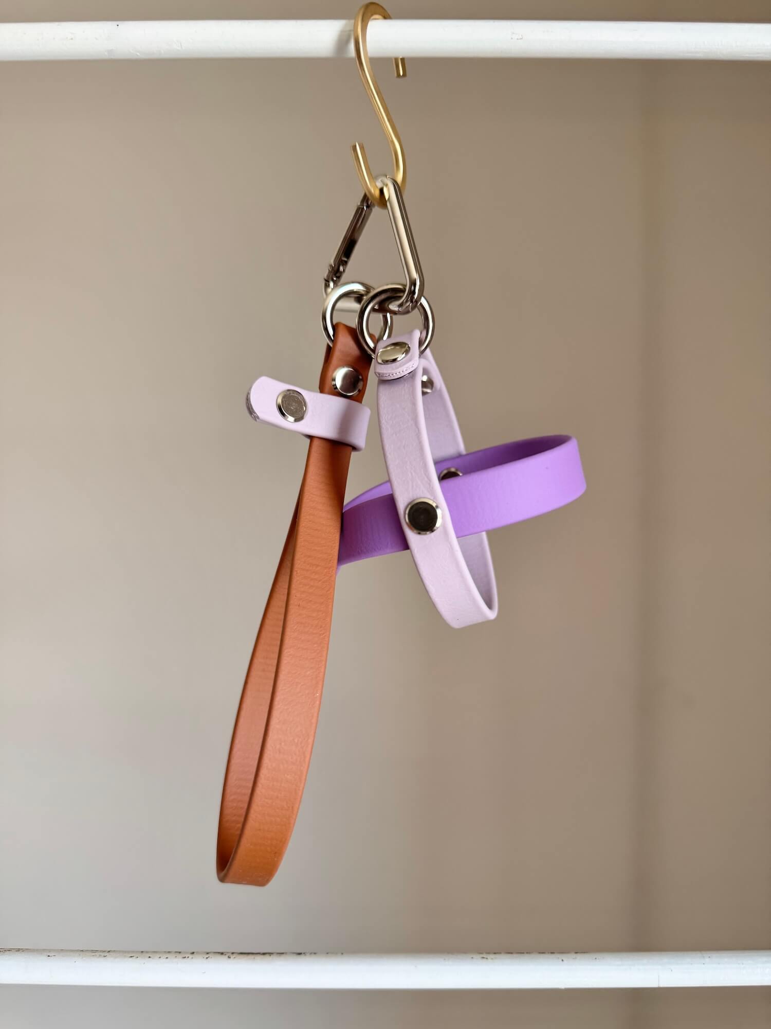 Leash Holder
